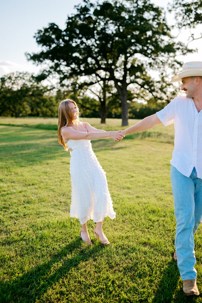 What to wear for engagement photos in Texas