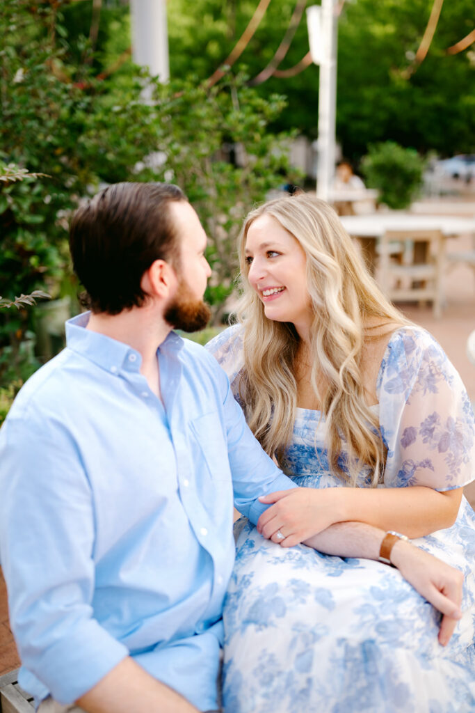 Engagement photo style guide for couples