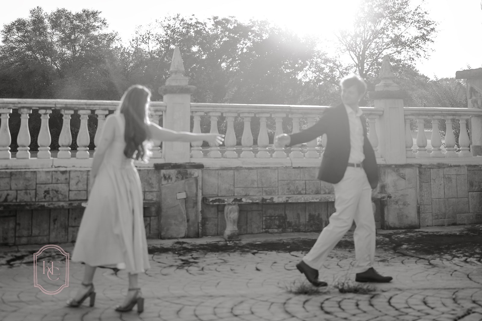 Black and white photo of couple at their Festival Hill Institute photoshoot